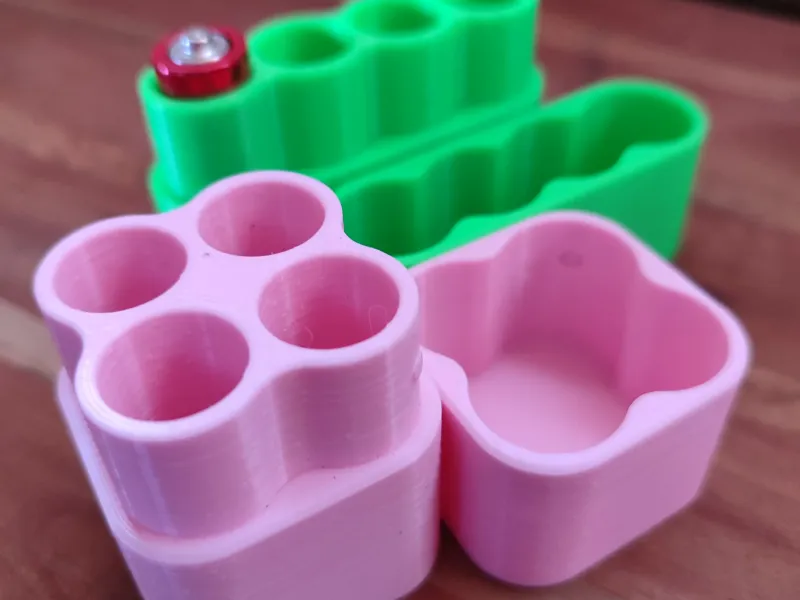 AA battery containers - two different designs - snapfit