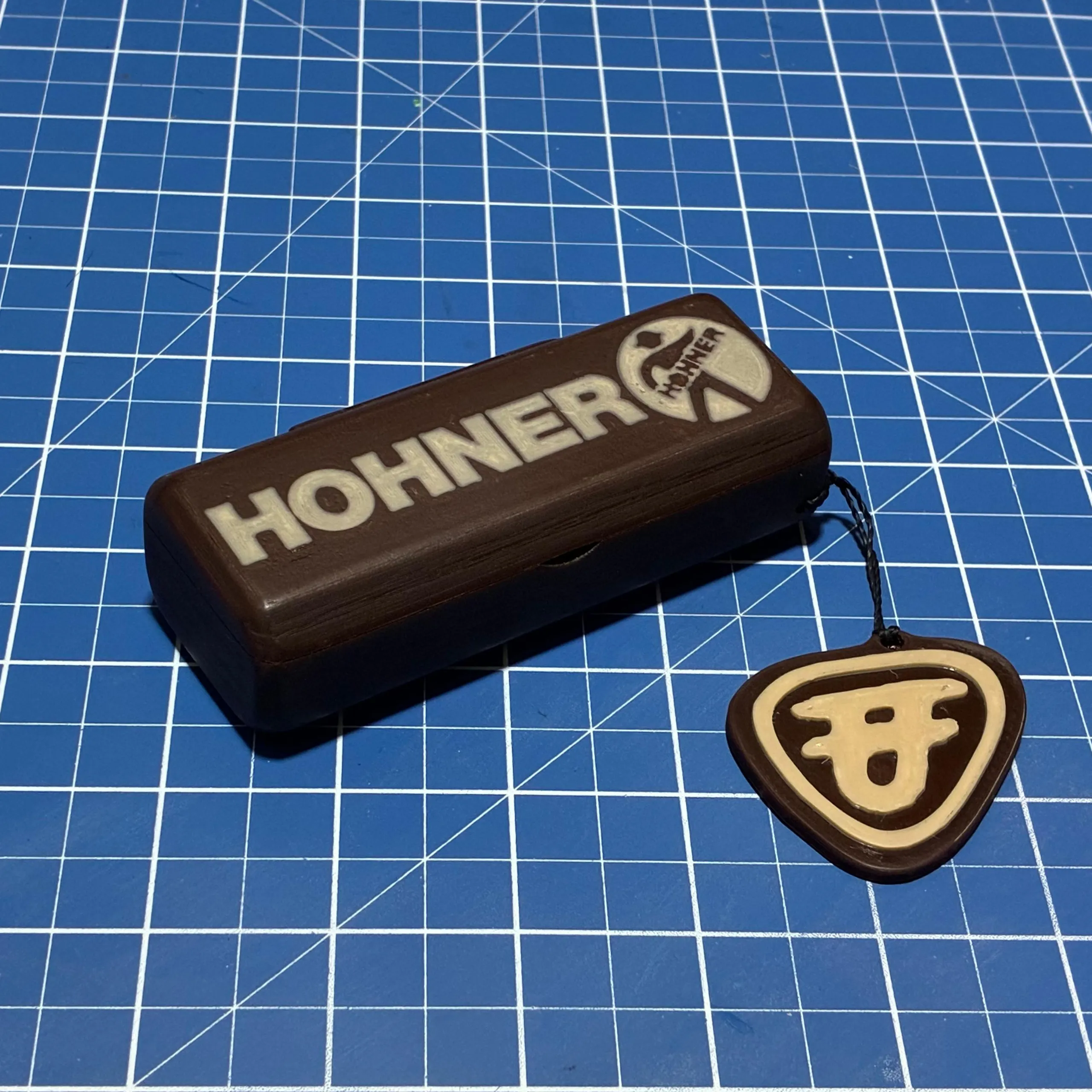 Hohner Special 20 Magnetic Case-1