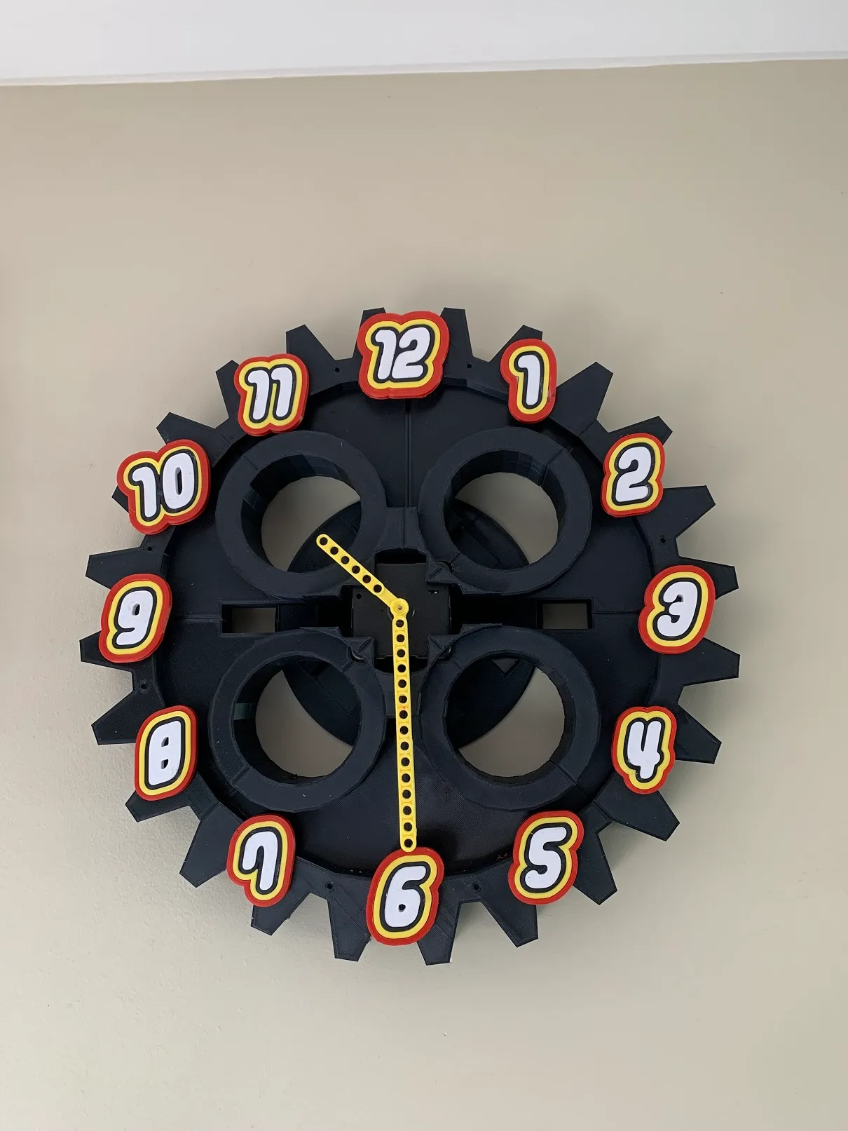 LARGE LEGO TECHNIC CLOCK