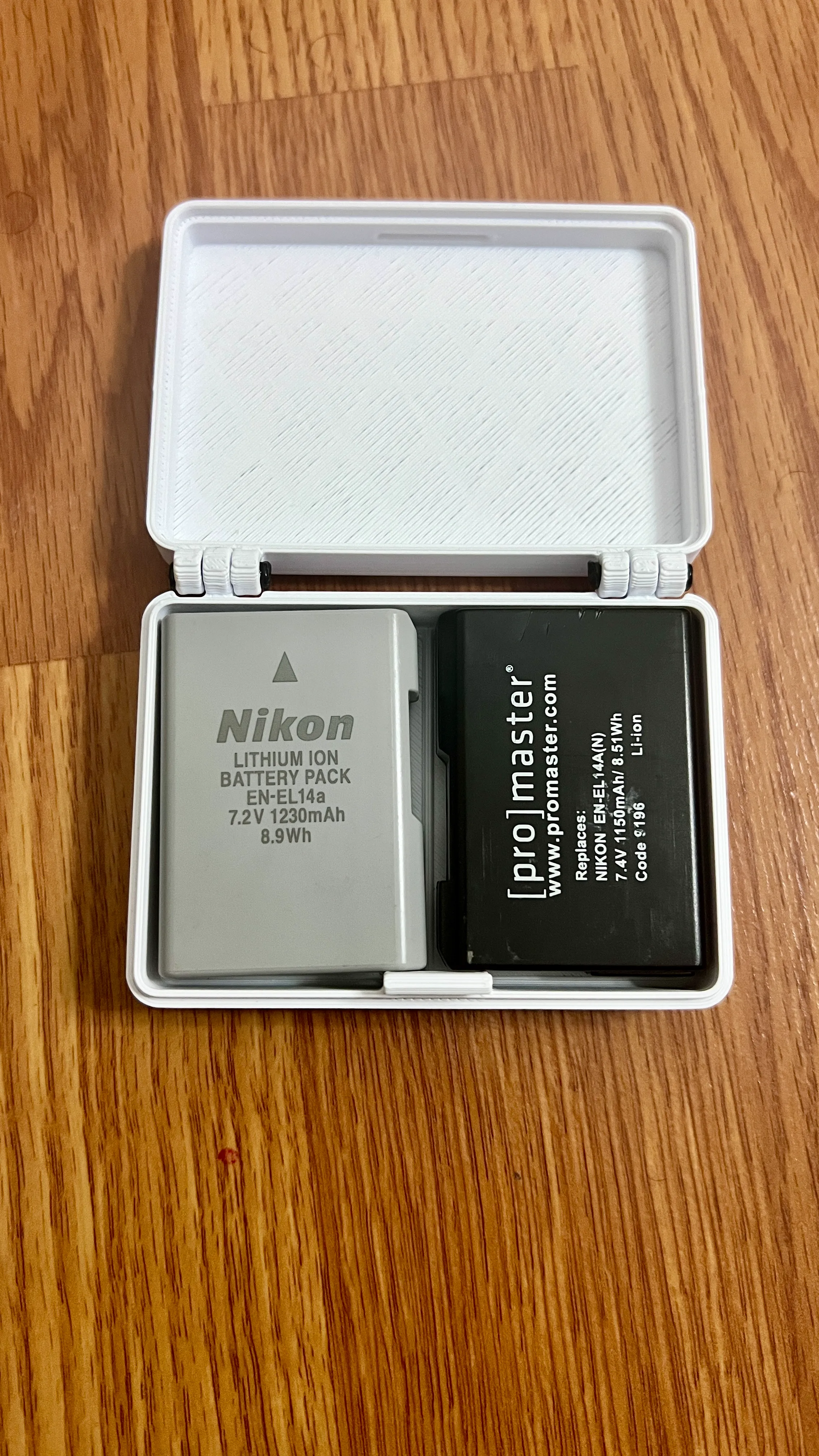 Nikon EN-EL14