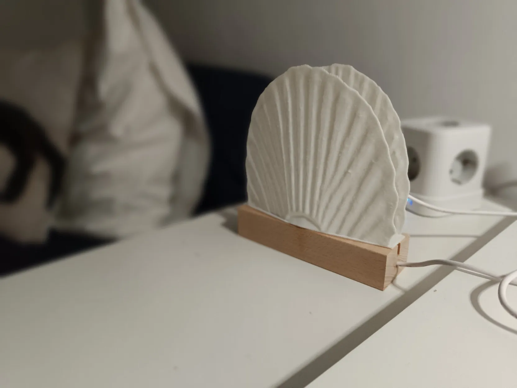Seashell bedside lamp
