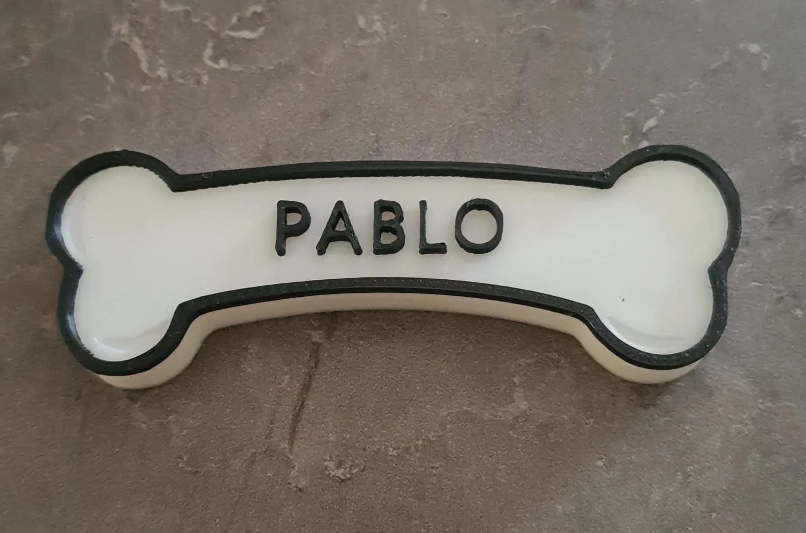 Name plate for dog’s house