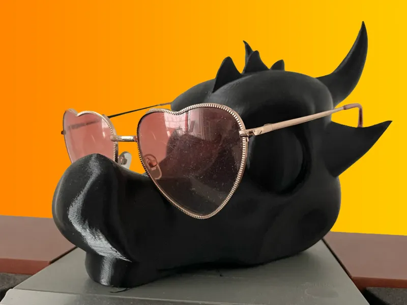 Dragon Head : Decoration / Sunglass holder