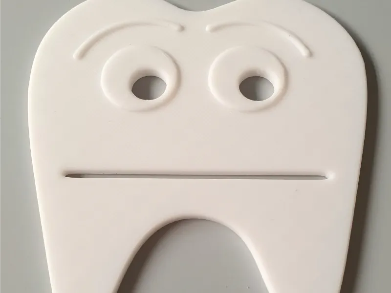 Toothpaste squeezer