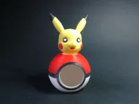 PIKACHU + POKEBALL-1