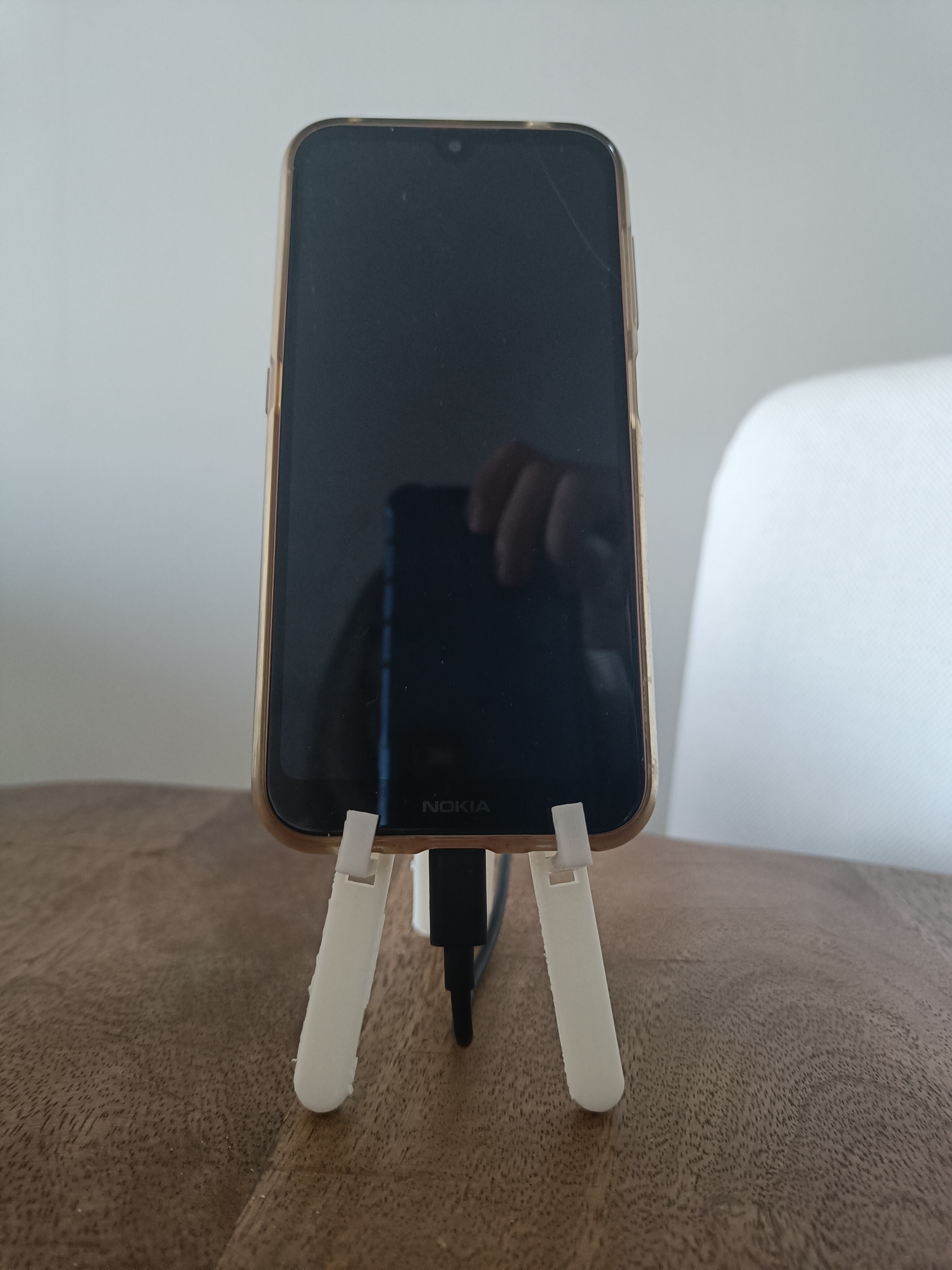 Foldable phone stand