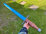 Extendable, retractable, collapsing long sword-5