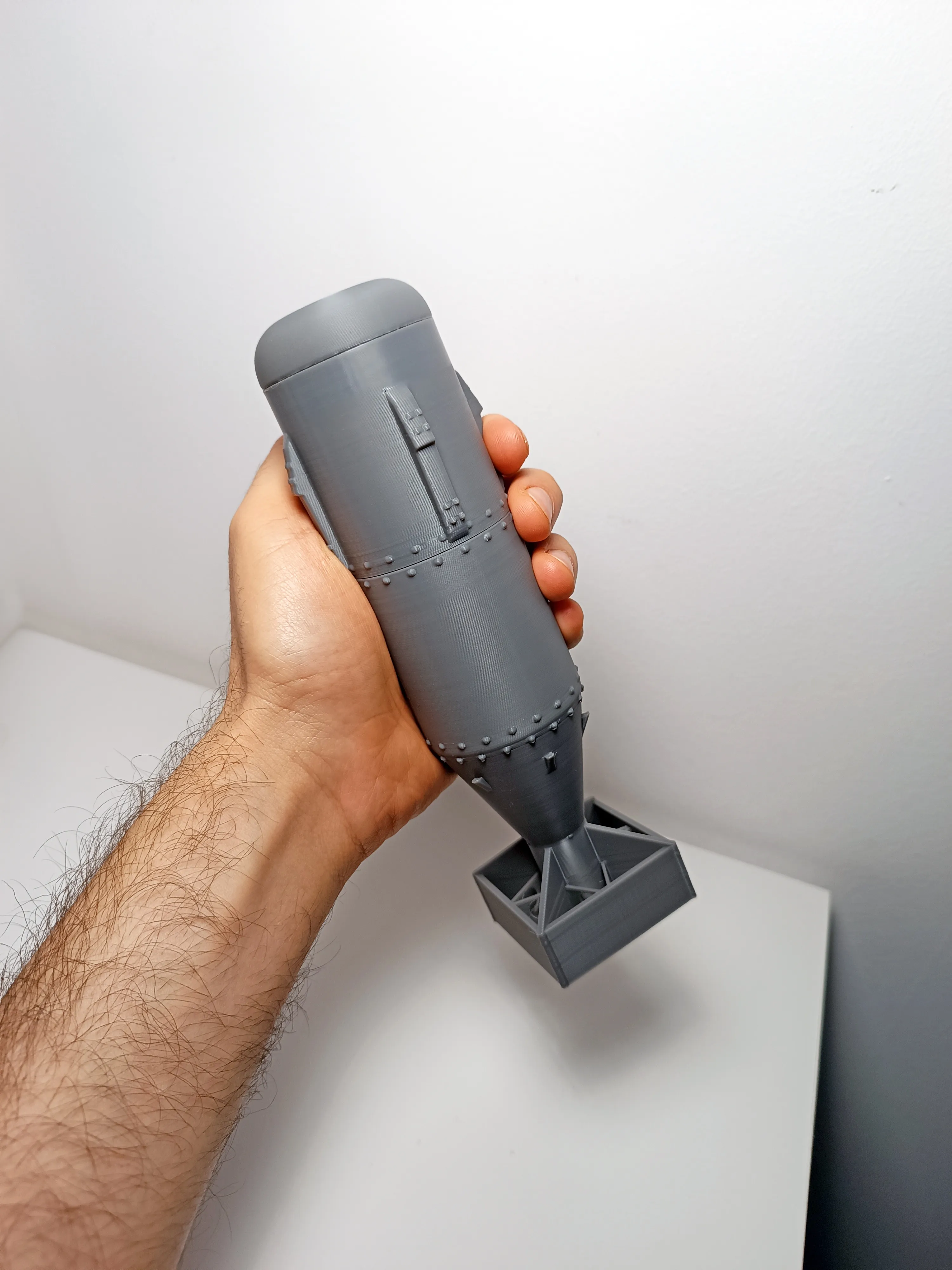 Travel Bomb w/2 sections