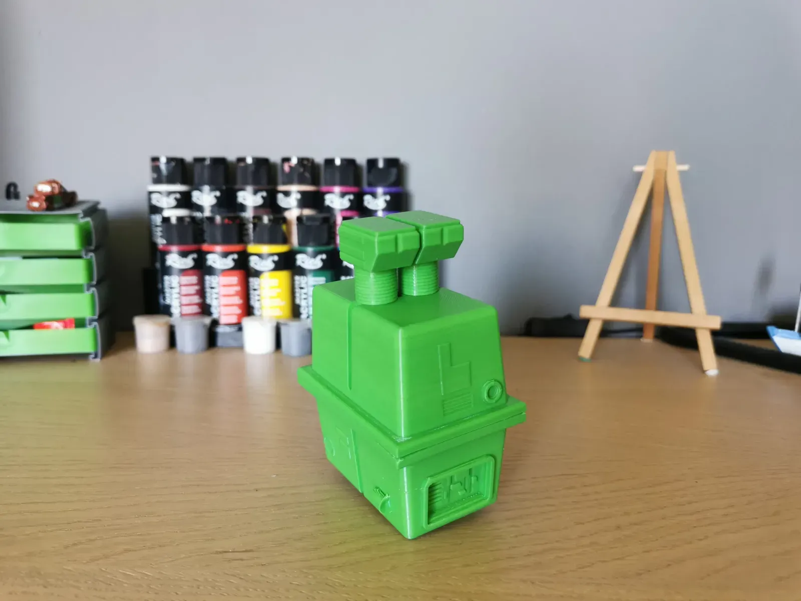 1:12 Gonk Droid - GNK-Series Power Droid