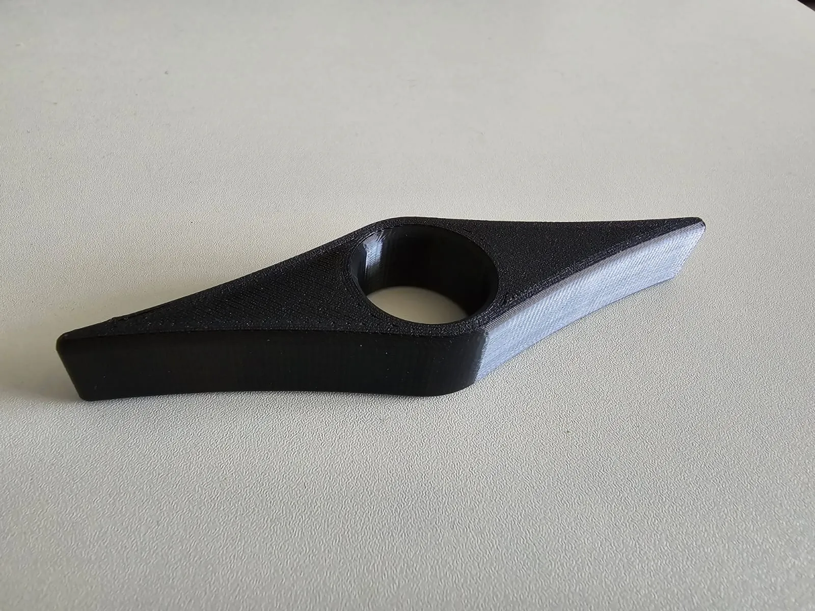 3D Printed Page Holder - Perfect for Reading Enthusiasts!