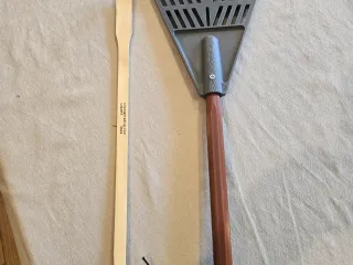 The Ultimate Back Scratcher