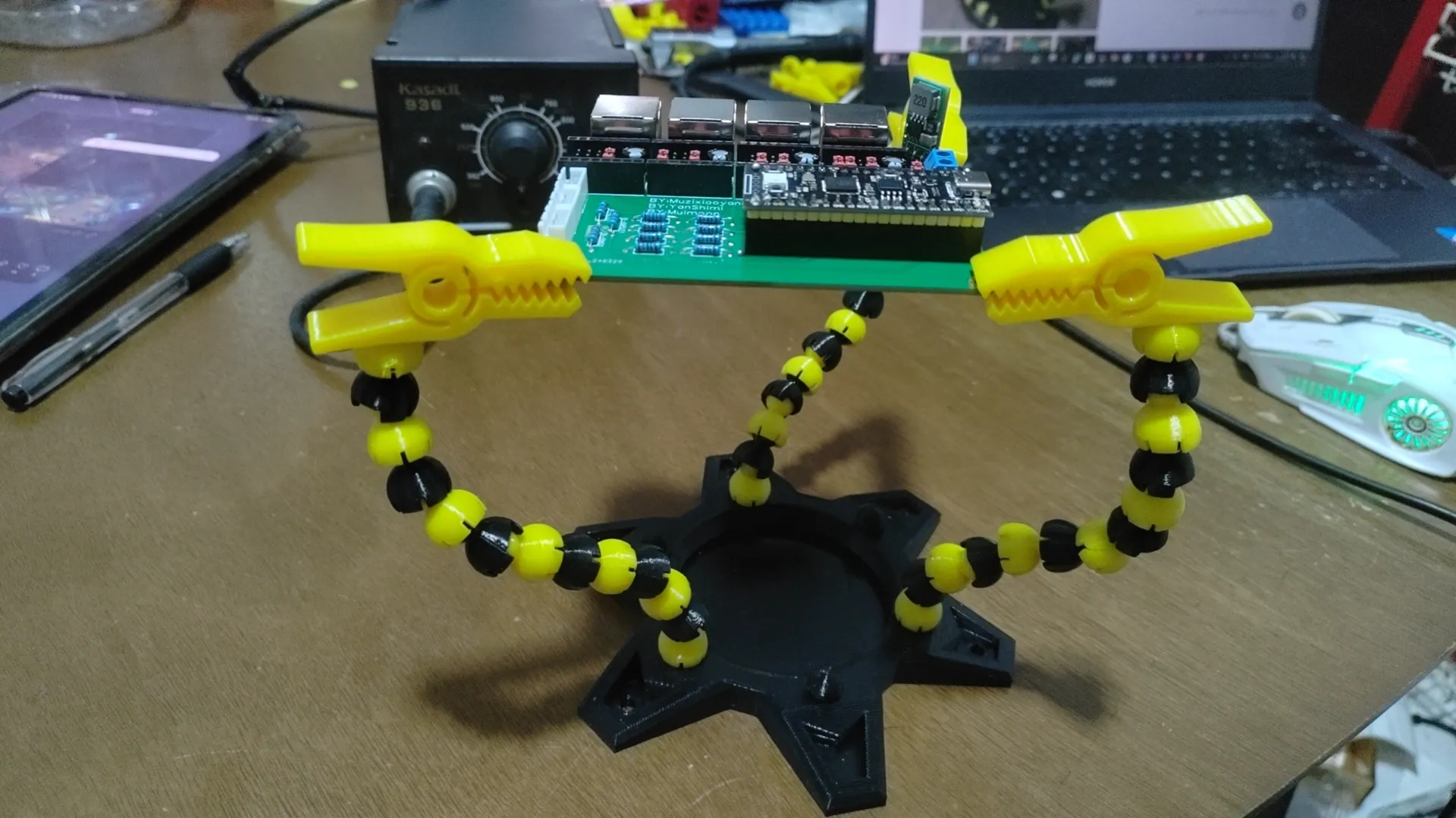 Soldering Tool Holder Helping Hands Flexible Arm