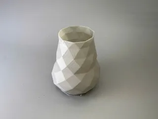 Vaso poligonal