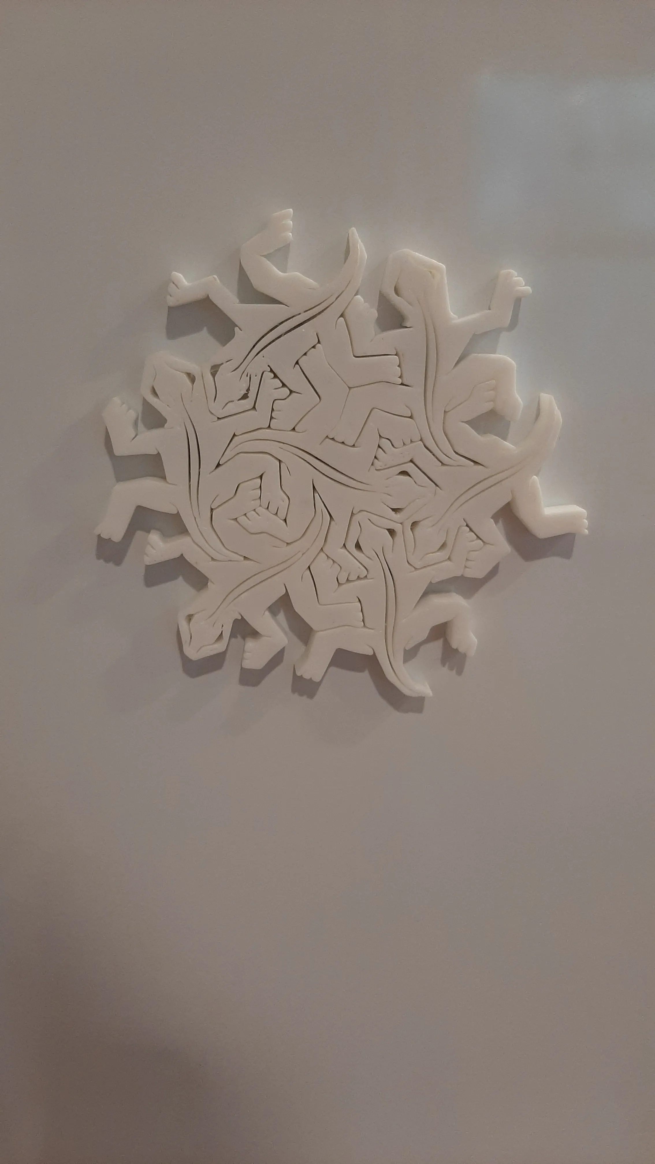 Tessellating Escher Lizard