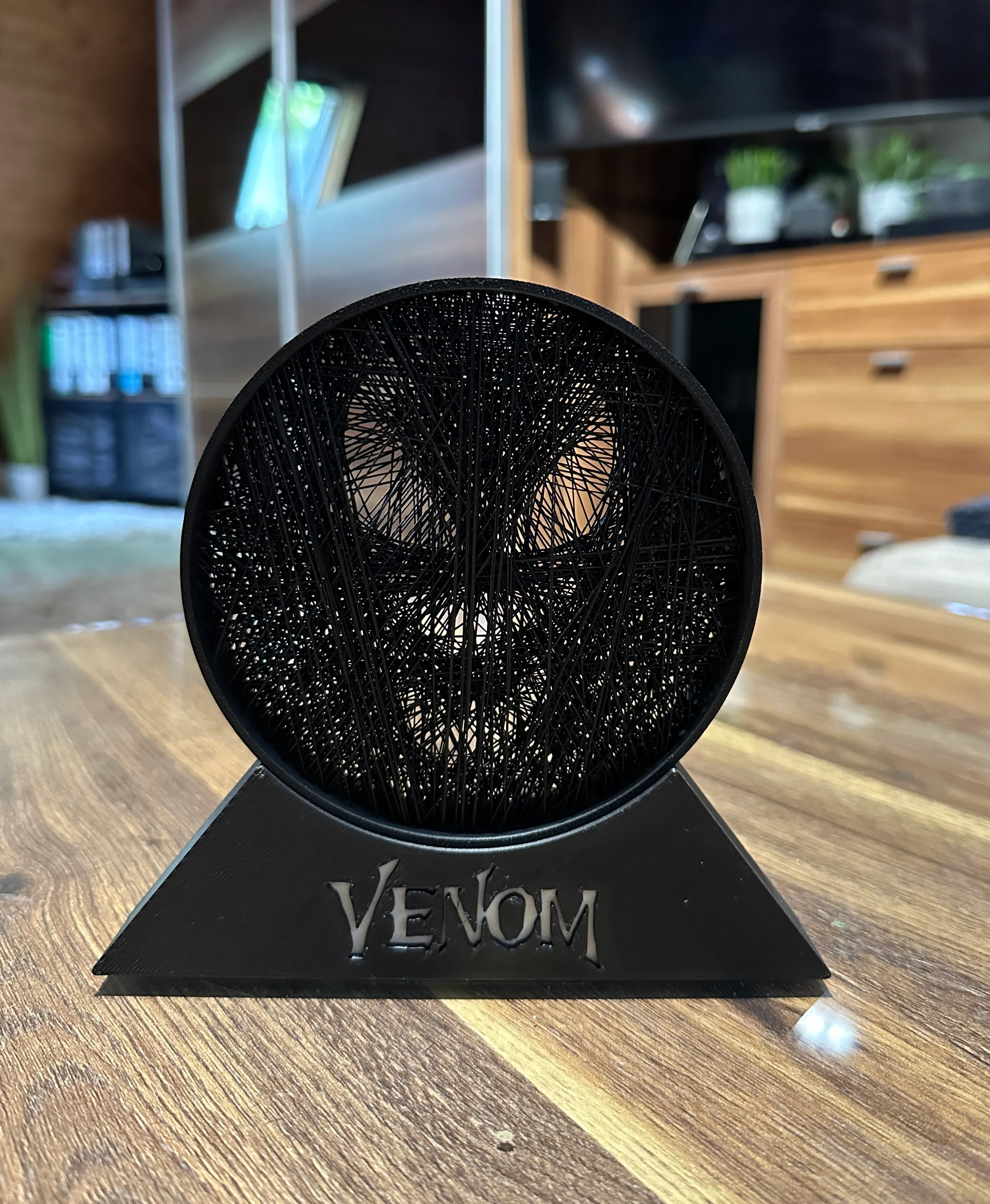 VENOM STRING-ART / MARVEL / COMICS