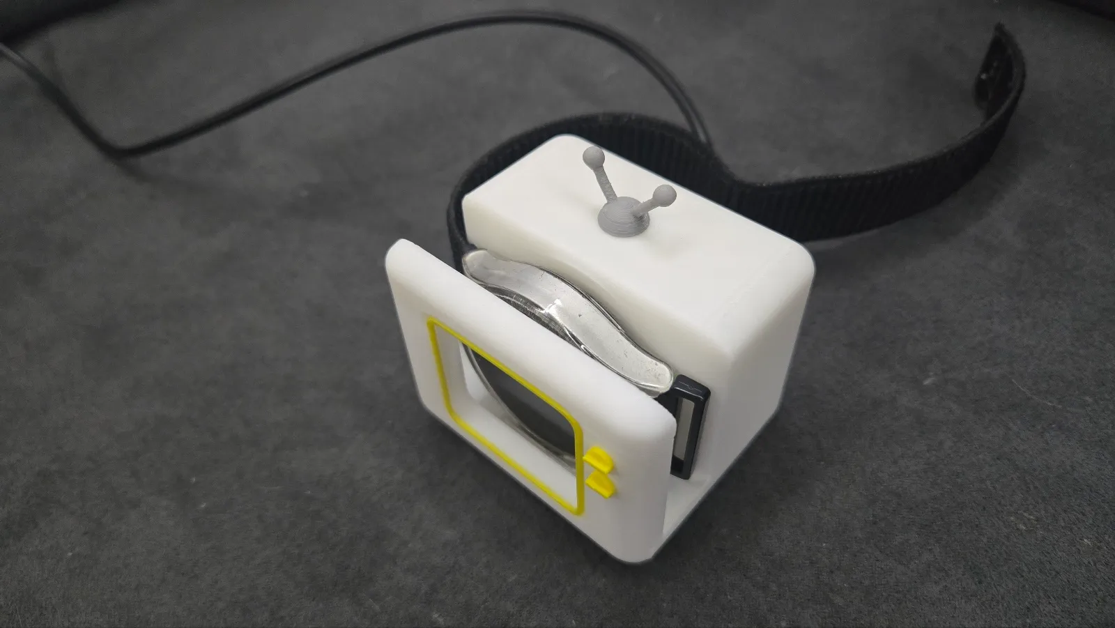 KAKAO FRIENDS Galaxy Watch Charging Stand