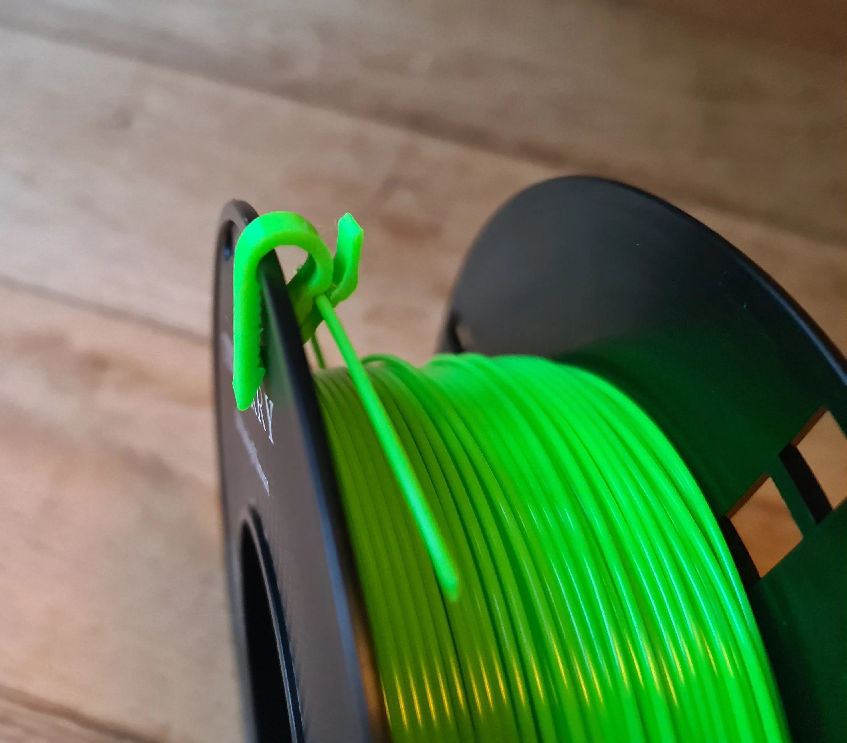 Updated Filament Clip Holder Prevents Spool Unravel
