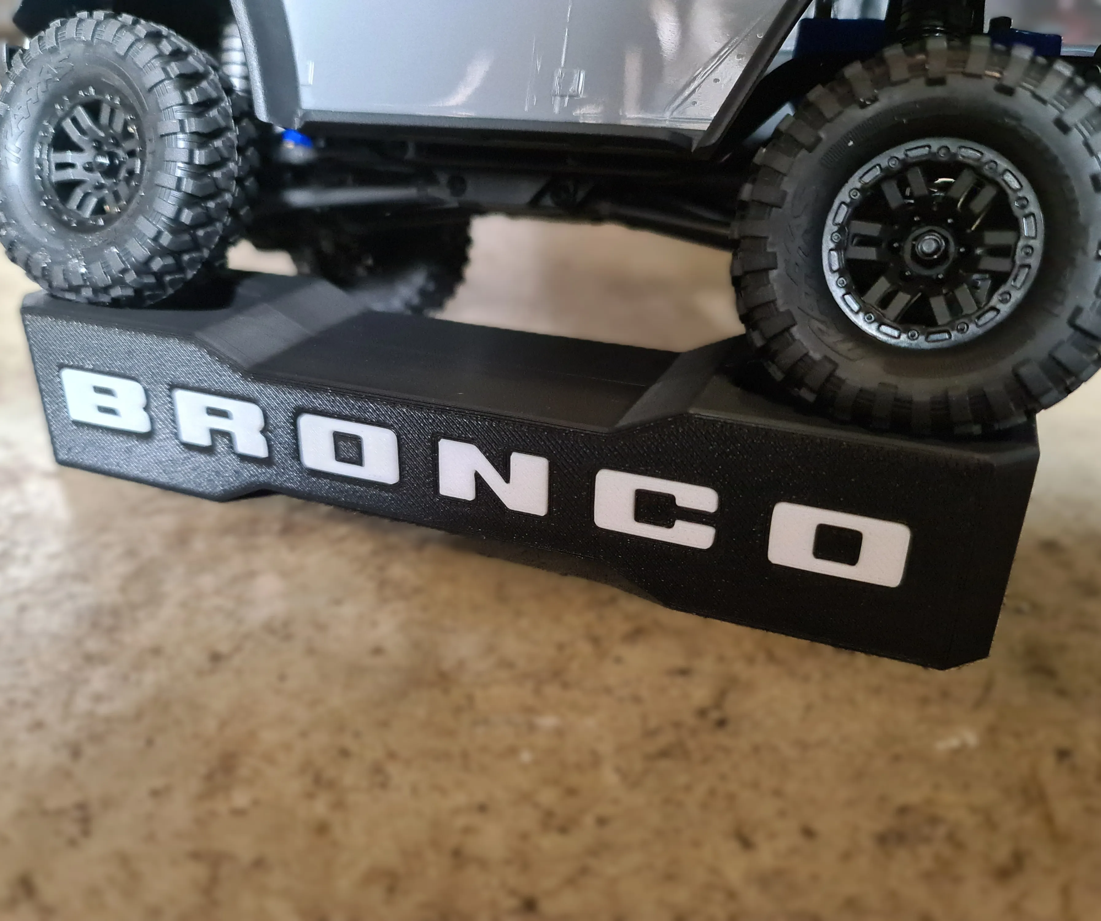 Traxxas 1/18 TRX4M Ford Bronco Stand Mount Crawler RC