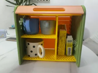 Sliding door cup holder