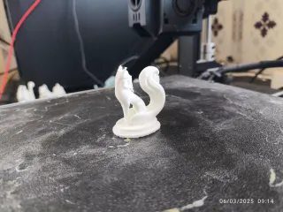 Sinuous Fox - A Minimalist Masterpiece to 3D Print