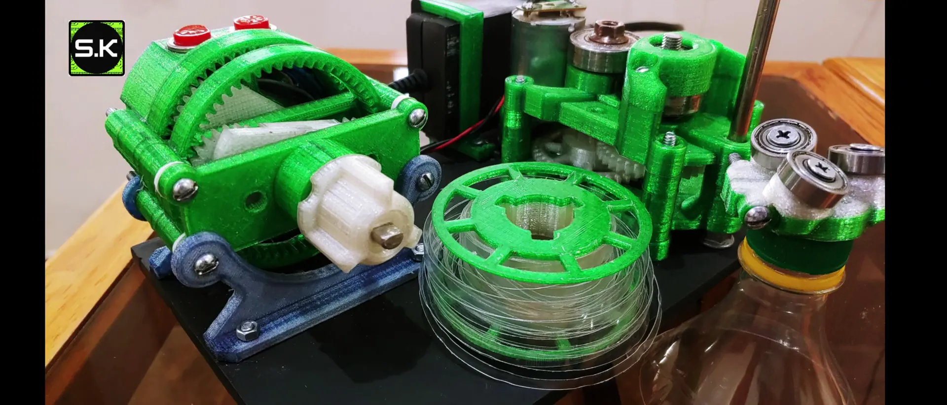 PET plastic bottle cutter for recycled filament