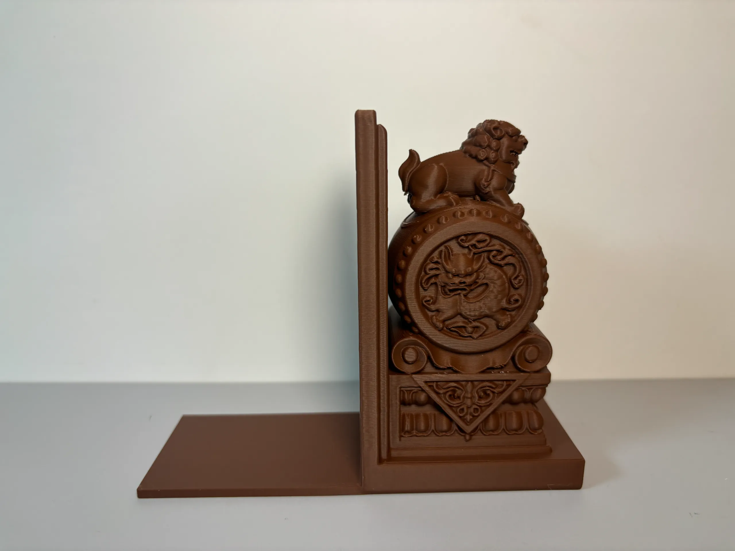 Chinese-style stone lion book stand and bookshelf