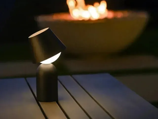 Minimalism-Fisherman Hat Desk Lamp