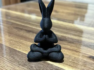 SPORTY EASTER BUNNIES / ABSTRACT EASTER DECORATION / MODERN