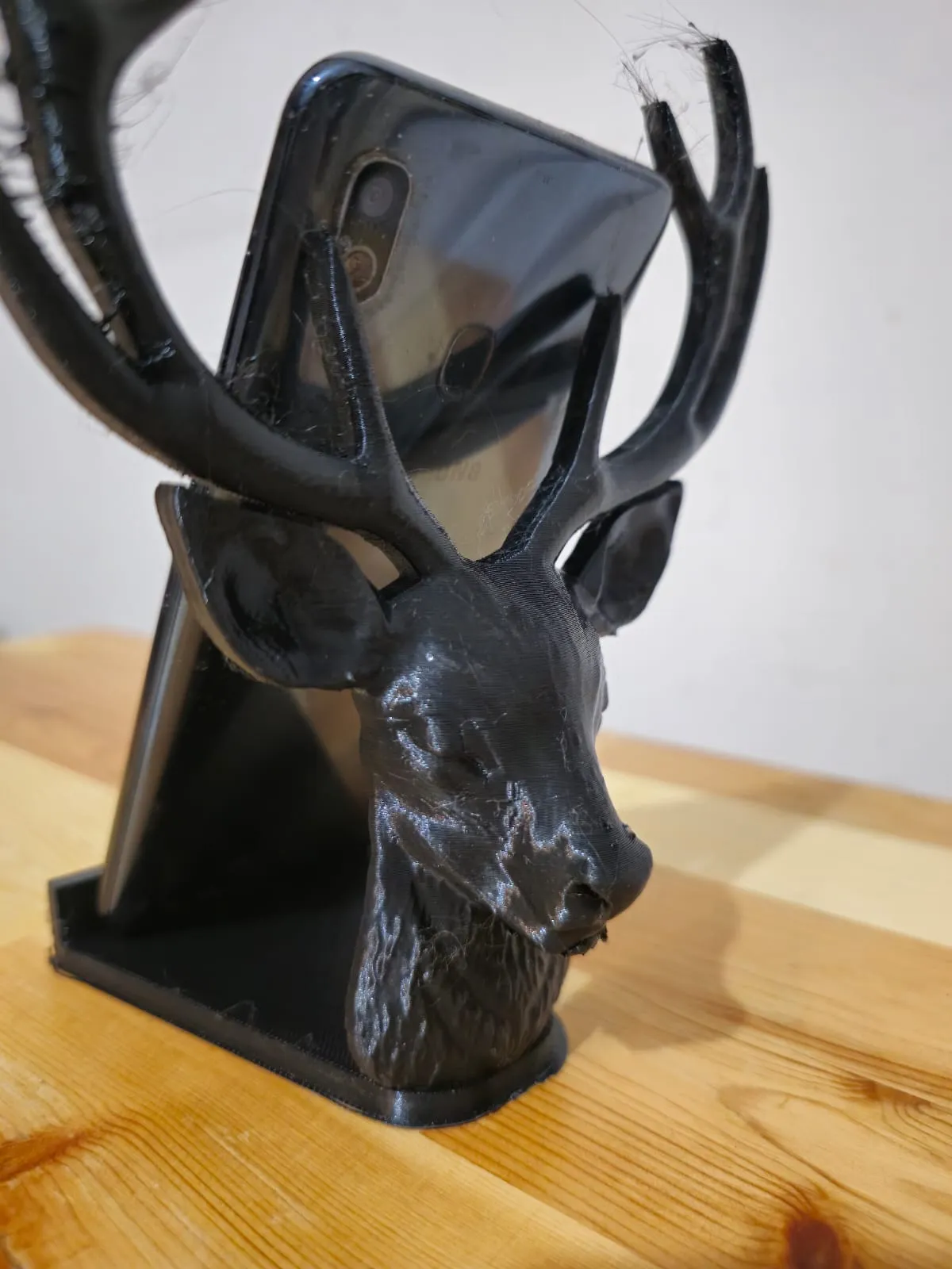 Deer-Inspired 3D Printed Phone Stand – Unique and Stylish ST