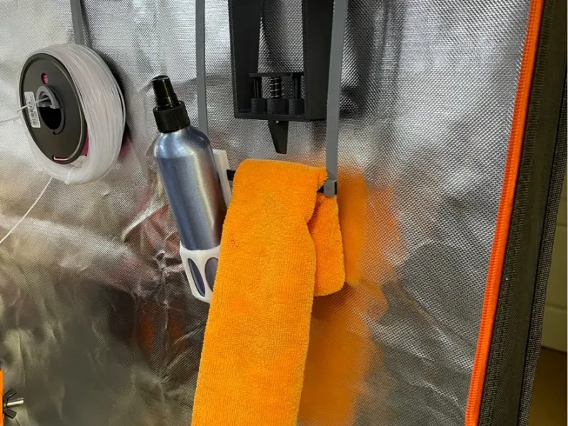 TentStakes - Suporte para garrafa de spray