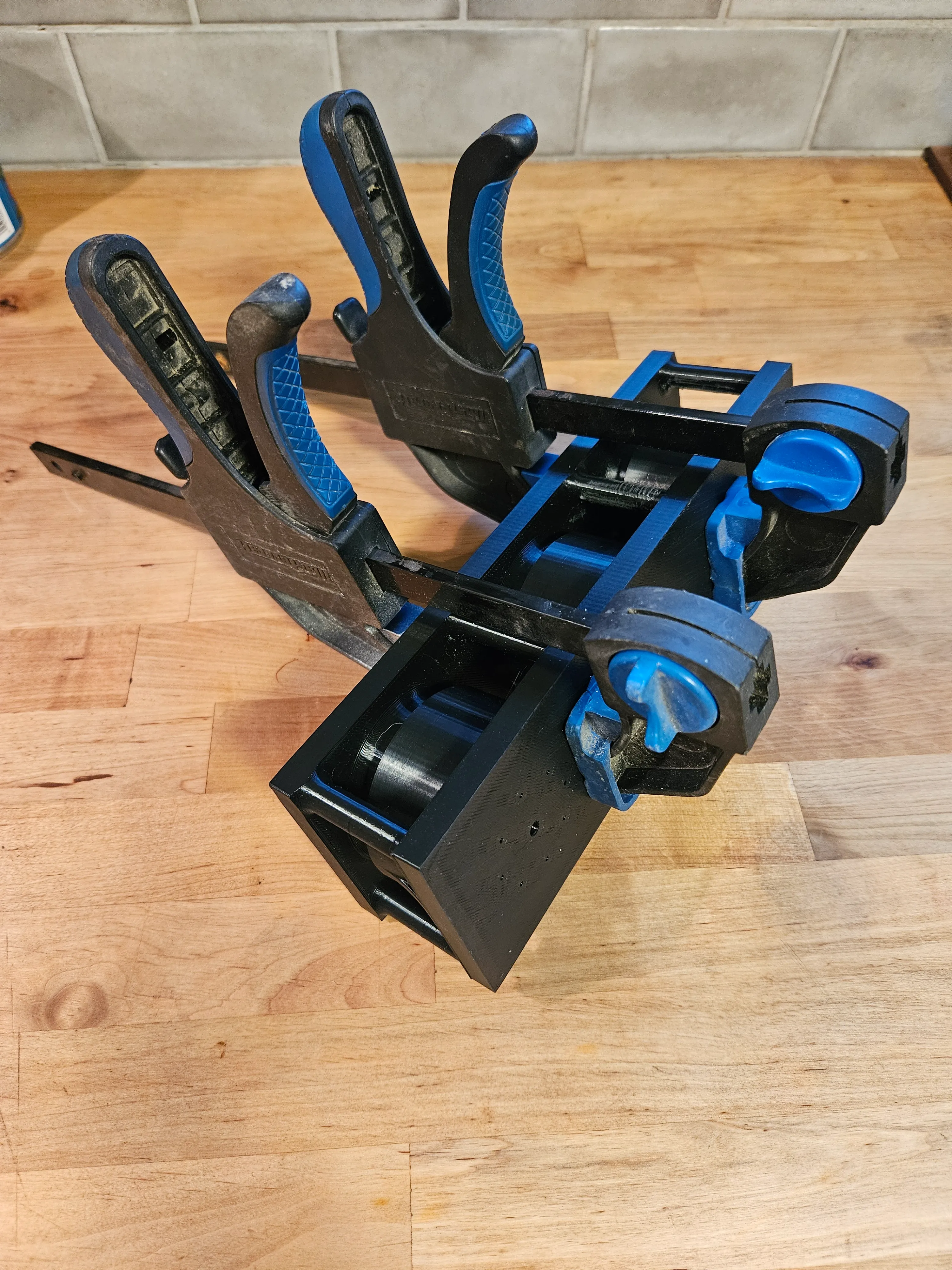 Bradley smoker puck press