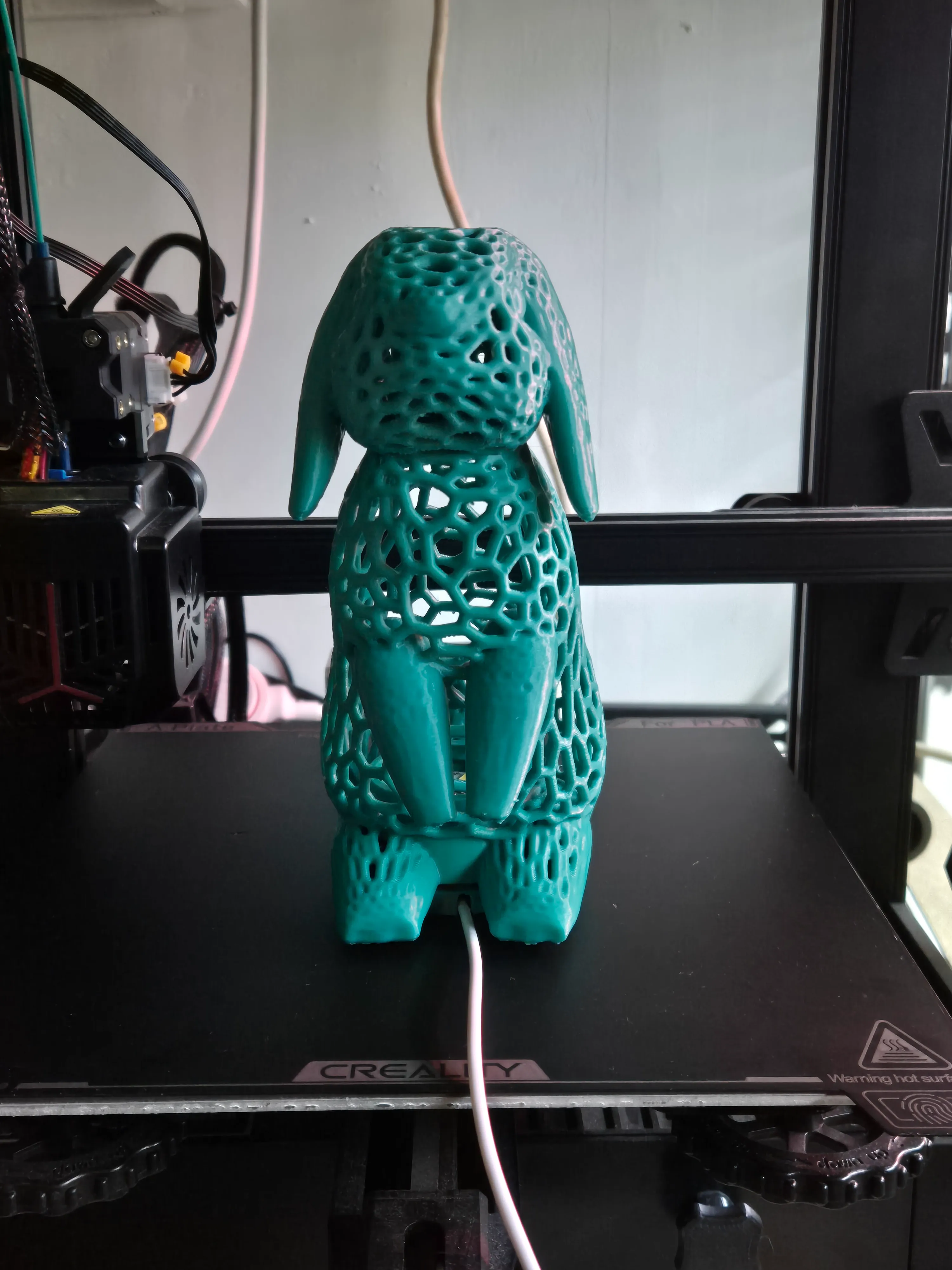 Lampe lapin Voronoi / Voronoi rabbit lamp