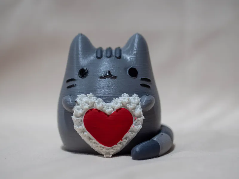 Pusheen with a Heart