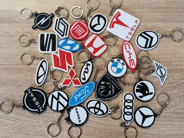 CAR LOGO KEYCHAINS
