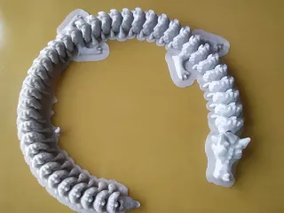 ARTICULATED rocky dragon
