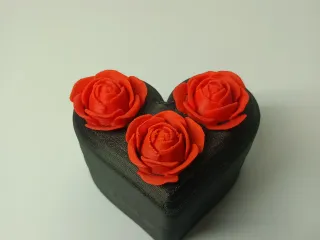 Heart-shaped Rose Box