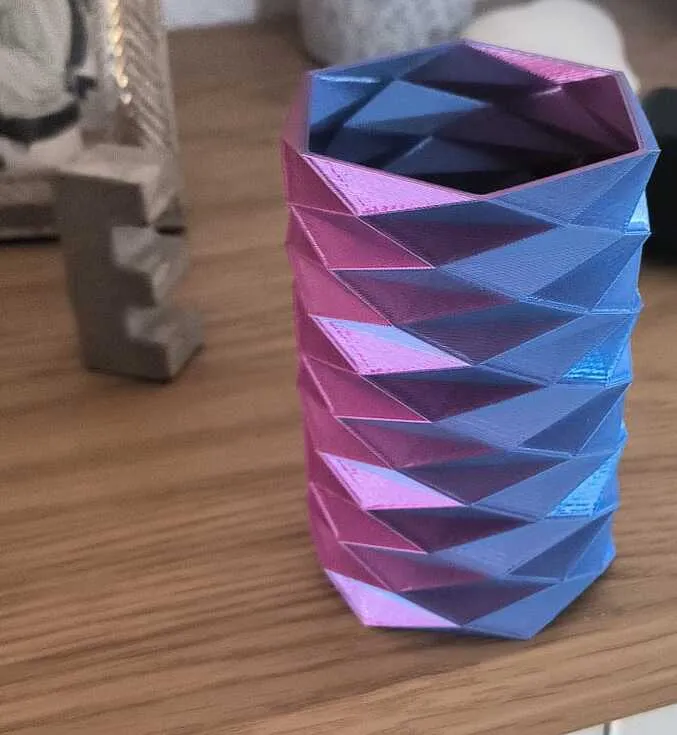 Pen holder diamant modern