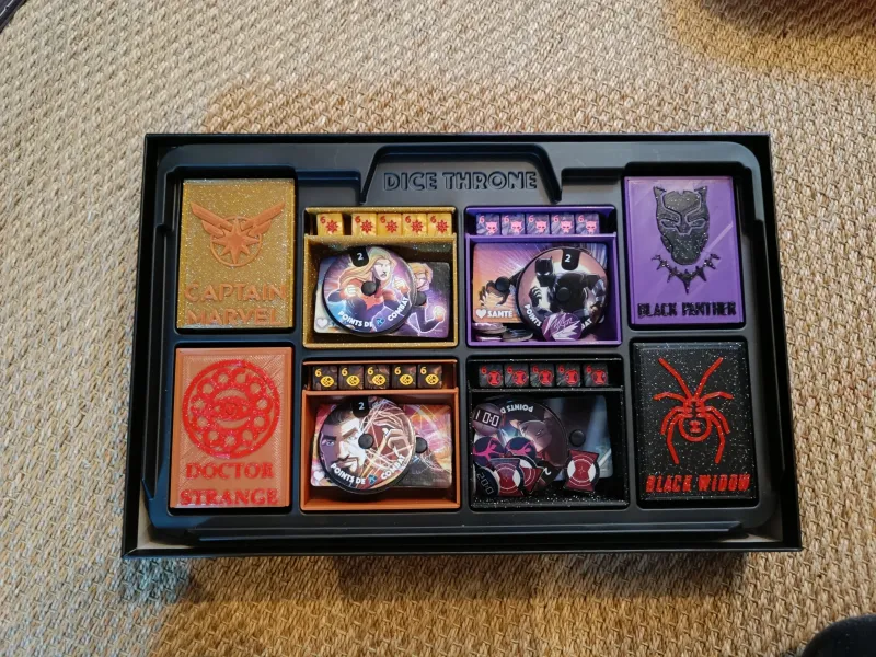 Dados trono marvel inserto con tapas personajes