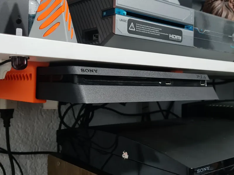 Supporto per PS4 Slim