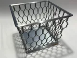 Wire Mesh Desk Trash Can-1