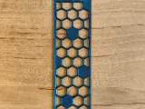 Bee bookmark.-2