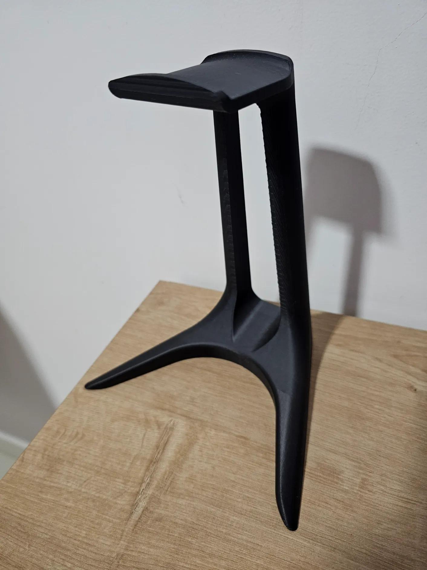 Headphone stand
