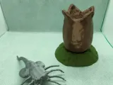 ALIEN AND EGG FACEHUGGER xenomorph-2