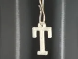 T keychain-0
