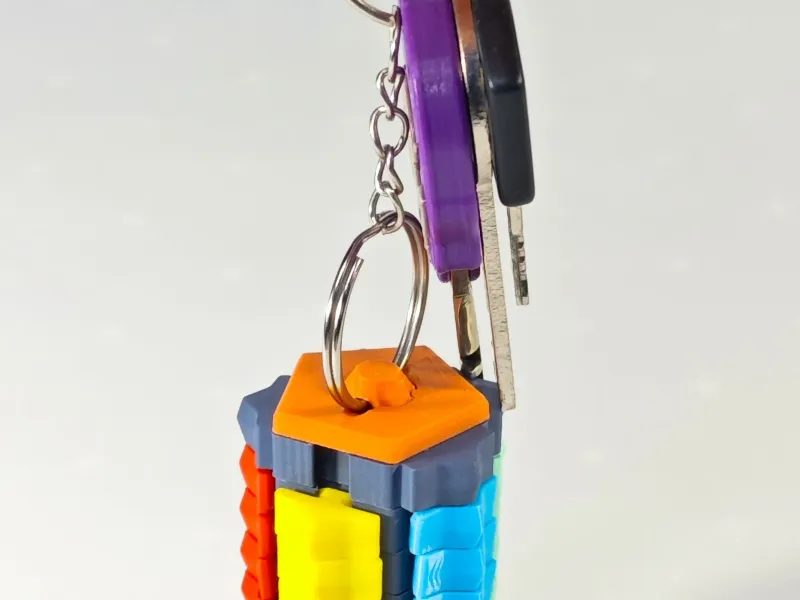 SPIN AND MATCH PUZZLE KEYRING