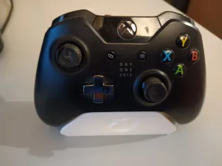 Xbox Controller Stand