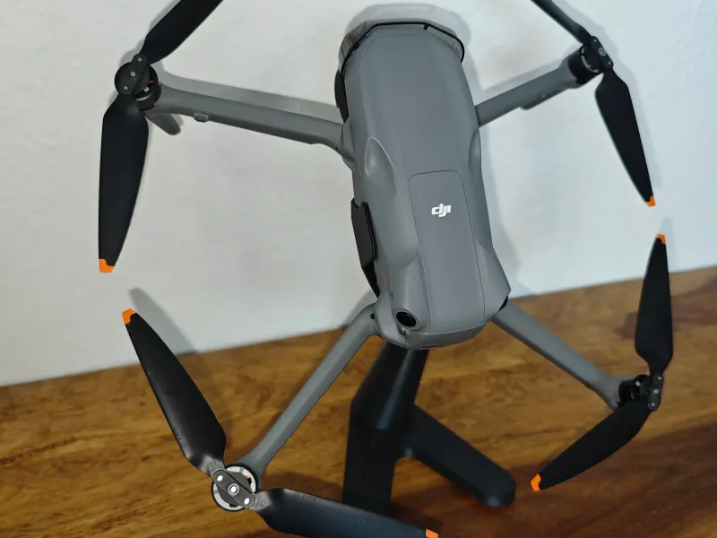 NEU - DJI Air 3s Olympus | sehr cooler Drohnenständer und Halterung