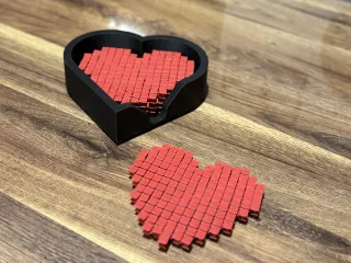 FLEXI HEART COASTER / VALENTINES OR MOTHERSDAY / FIDGET TOY