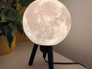 Desk/Hanging Moon Mamp