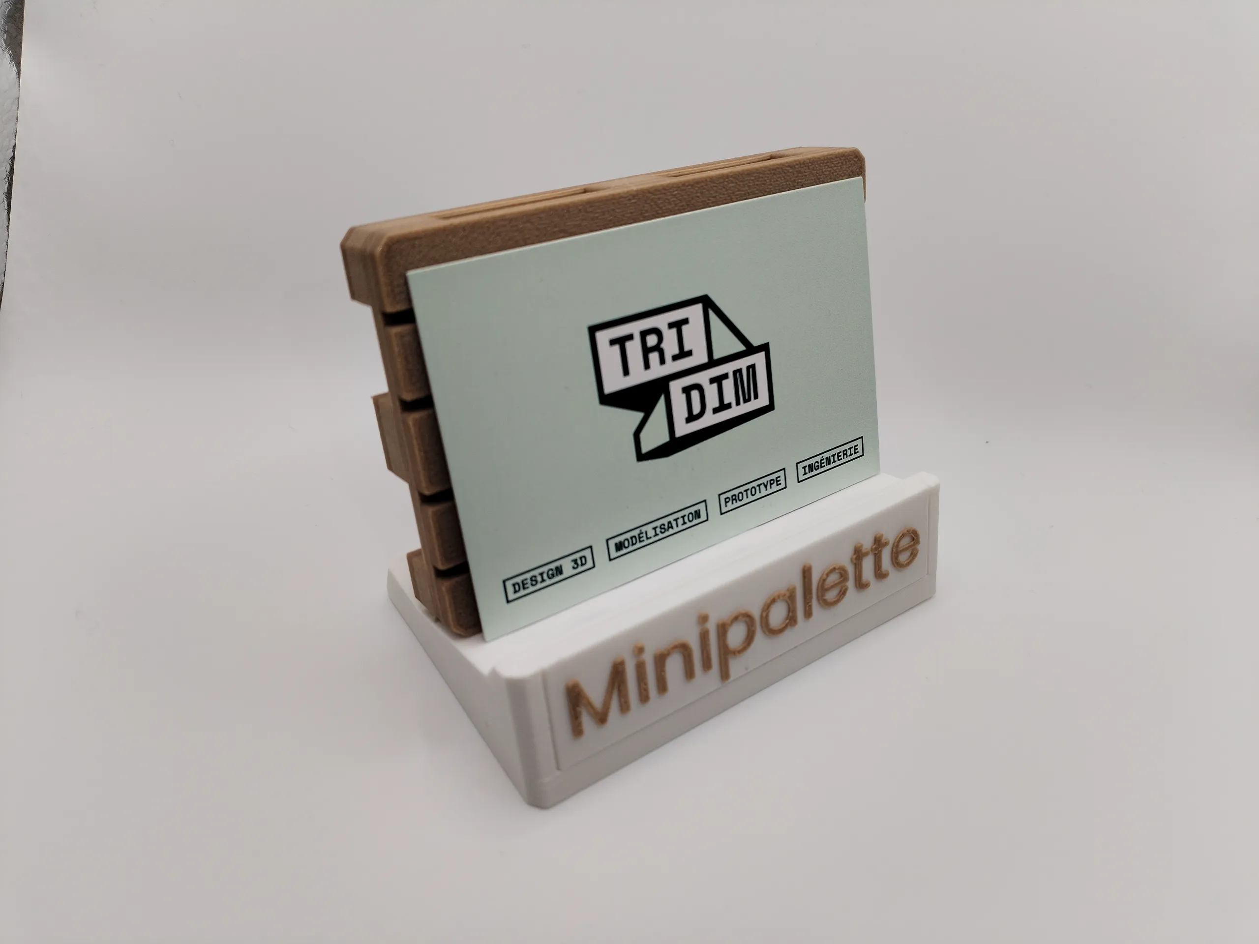Pallet shaped business card holder